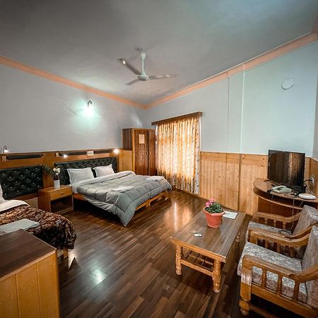 Hotel Shaynam 列城 外观 照片