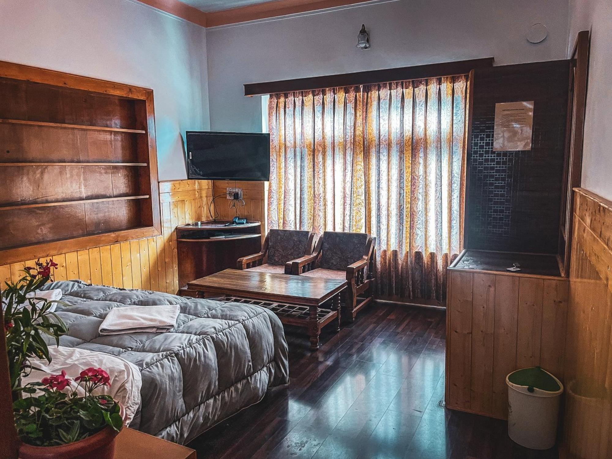 Hotel Shaynam 列城 外观 照片